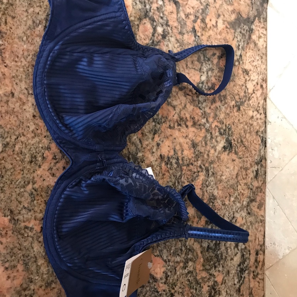 Chantelle bra navy 36 c New France